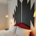 Hotel Bazaar Center Tirana
