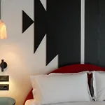 Bazaar Center Hotel Tirana