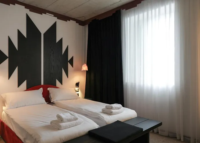 Otel Bazaar Center Tiran