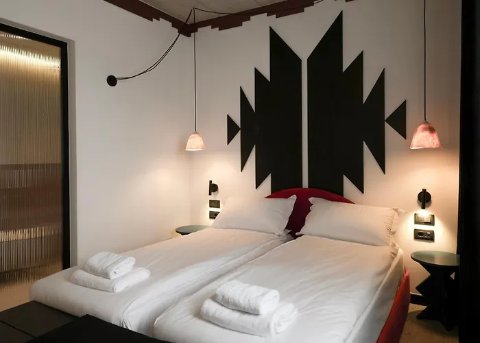 Bazaar Center Otel 4*