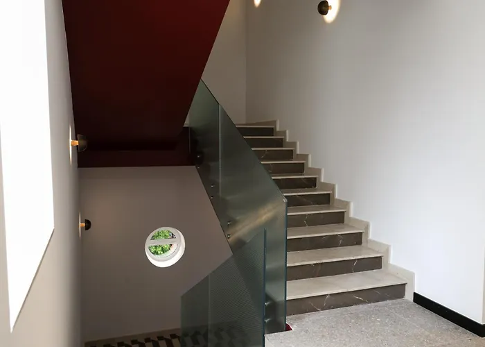 Bazaar Center 4* Tiran