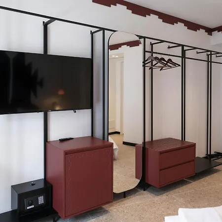 Bazaar Center Hotell Tirana