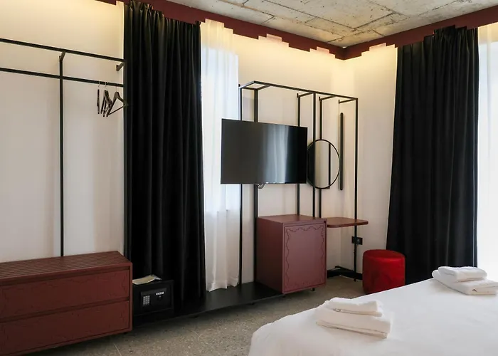 Bazaar Center 4*