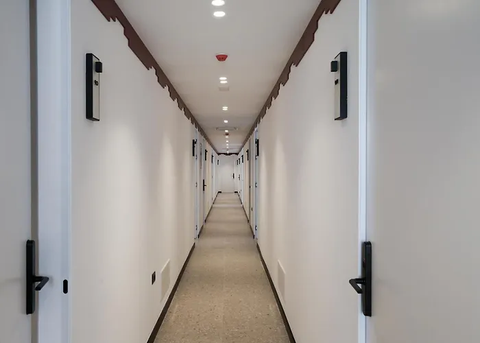 Hotel Bazaar Center Tirana